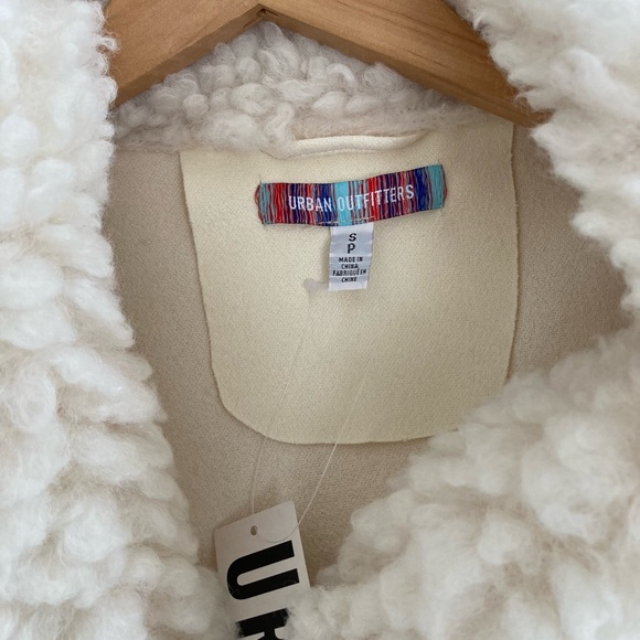 NWT Urban Outfitters | Poppy Cream Colored Faux Fur Oversized Jacket - Picture 6 of 13